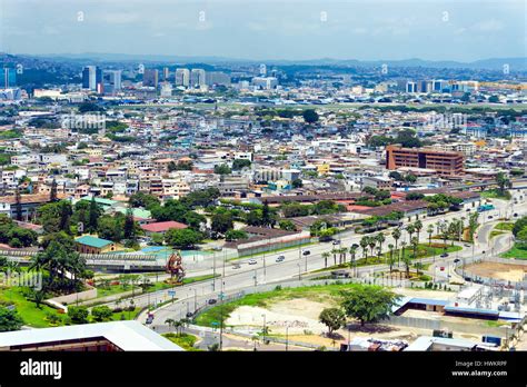 biggest city in ecuador